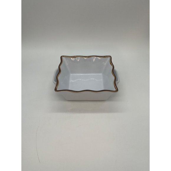 Kitchen Stuff Plus Square White Caserole s/Gold Trim Oven to Table Ware - Picture 4 of 6